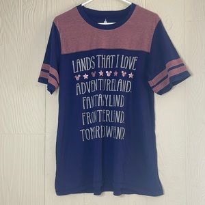 Disney Parks Women’s XL T-Shirt Shirt Sleeve Top Lands That I Love Metallic